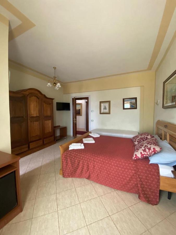 Hotel "San Saena " Radhimë Zewnętrze zdjęcie