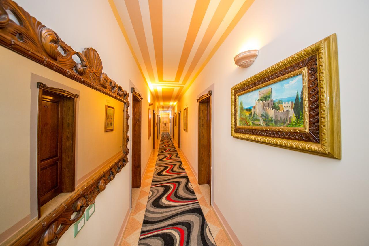 Hotel "San Saena " Radhimë Zewnętrze zdjęcie